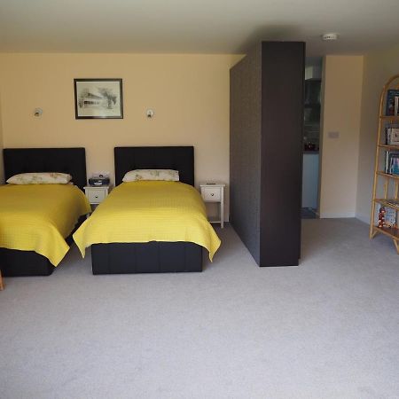 Truro Apartment In A Stunning Quiet Location ภายนอก รูปภาพ