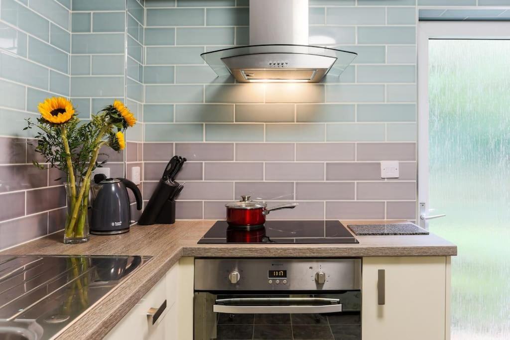 Truro Apartment In A Stunning Quiet Location ภายนอก รูปภาพ